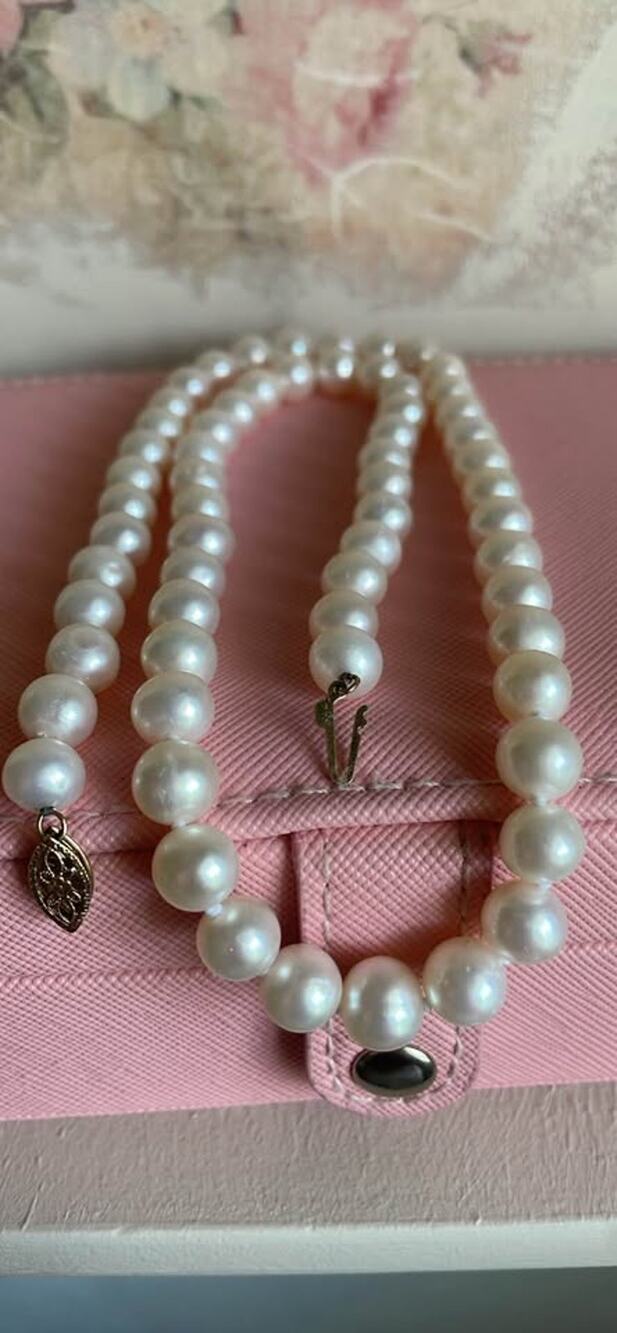 Vintage freshwater pearl necklace 10k